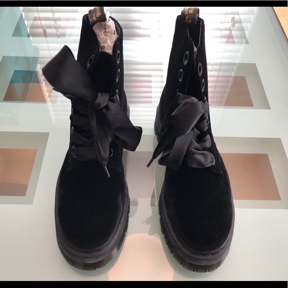 NEW Dr Martens Black Velvet Boot Ribbon Laces